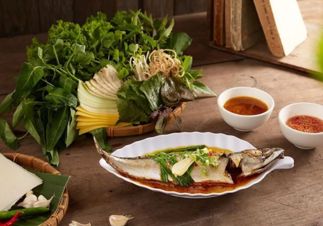Bánh tráng sắn – món ăn dân dã từ Quảng Nam đang "gây nghiện" khắp mạng xã hội. Cùng khám phá hương vị độc đáo, cách làm truyền thống và lý do khiến bánh tráng sắn trở thành đặc sản được săn lùng!